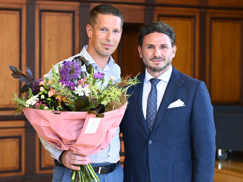 Neuer Vizepräsident des Stadtparlaments: Michael Wiesli (die Mitte, links im Bild). (Bild: Stadt Weinfelden